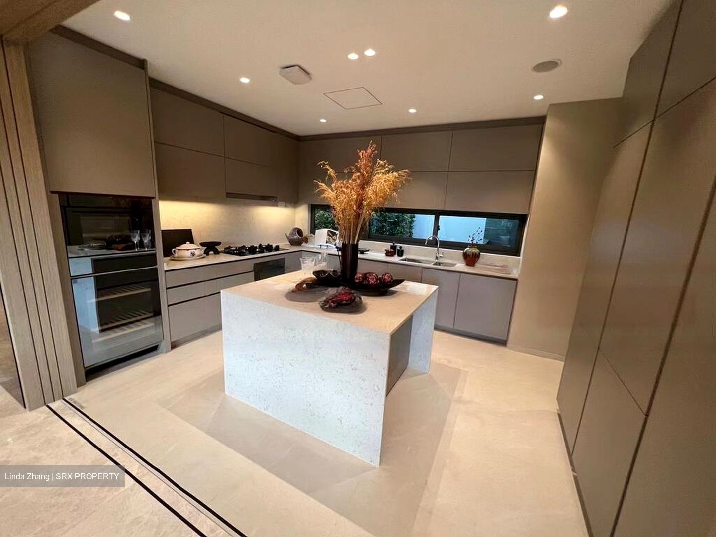Watten House (D11), Condominium #473399281